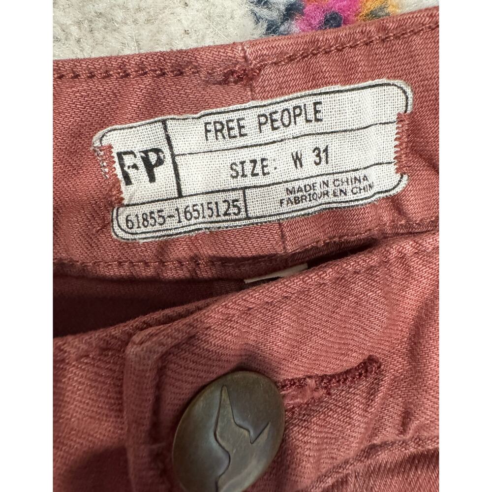 FREE PEOPLE Vintage Pink Flare Leg Low-Rise Denim Jeans Long Size 31 - Picture 4 of 4
